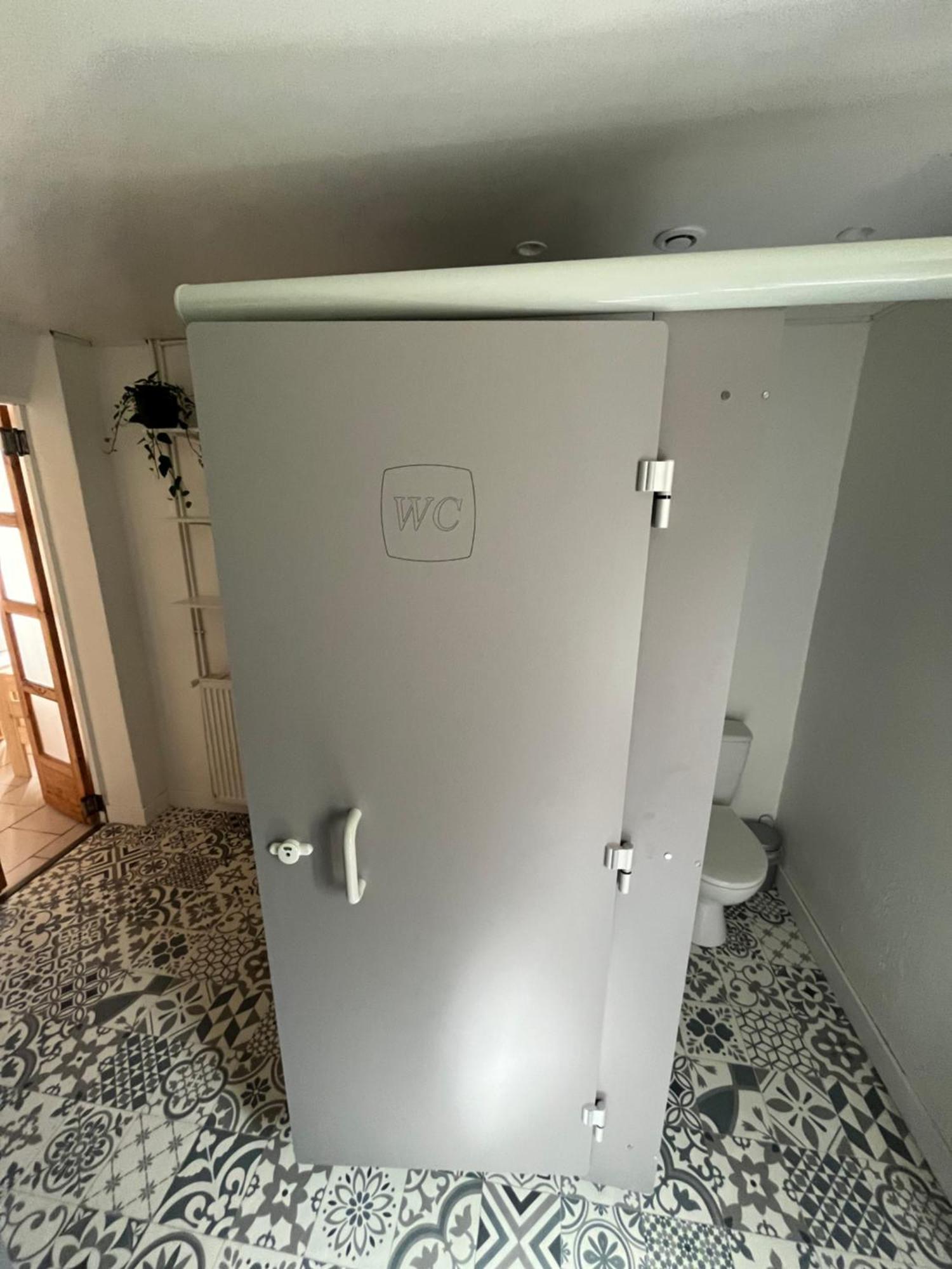 Gite Le Coup De Pompe Ecluse 47 Meilhan-sur-Garonne Buitenkant foto